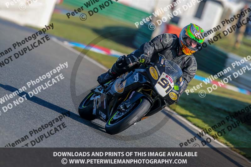 PJM Wedding Photography;enduro digital images;event digital images;eventdigitalimages;mallory park;mallory park photographs;mallory park trackday;mallory park trackday photographs;no limits trackdays;peter wileman photography;racing digital images;trackday digital images;trackday photos